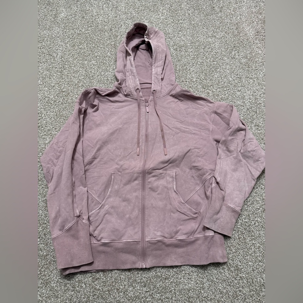 Lululemon Ready to Roll Hoodie
Washed Vintage Mauve